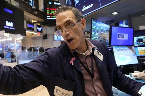 Stock market today: Nasdaq, S&P 500 lead stocks lower ahead .